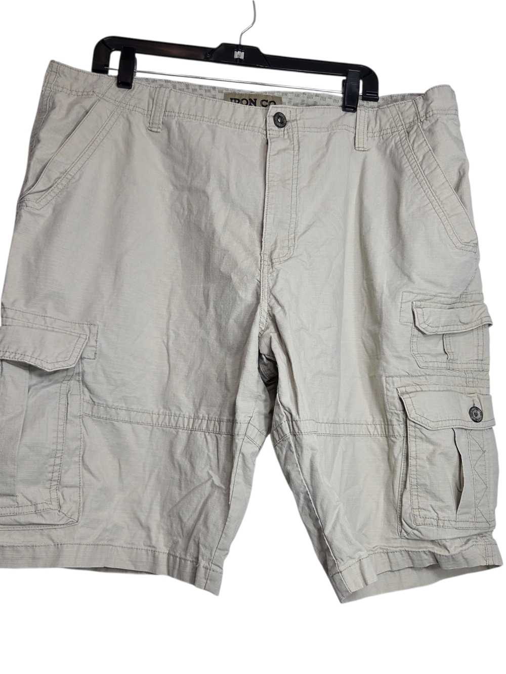 Men's Cargo Shorts in Light Khaki - Iron Co. Size 38